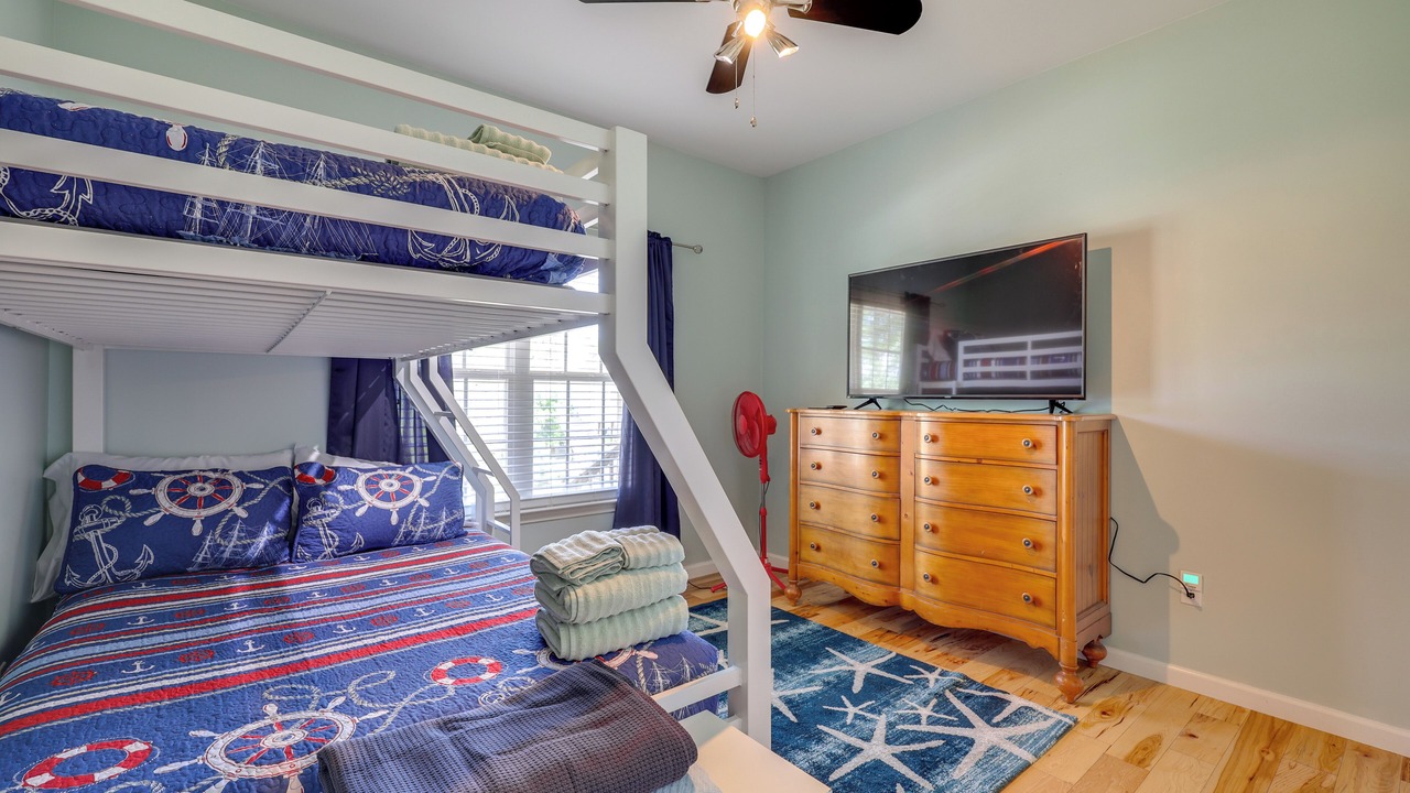 Photo of Bedroom in Tranquil Harbour