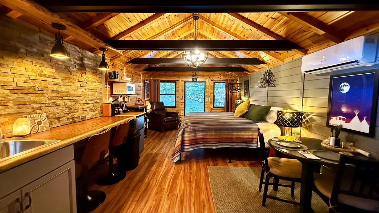 Photo of Bedroom in Laurel Ridge