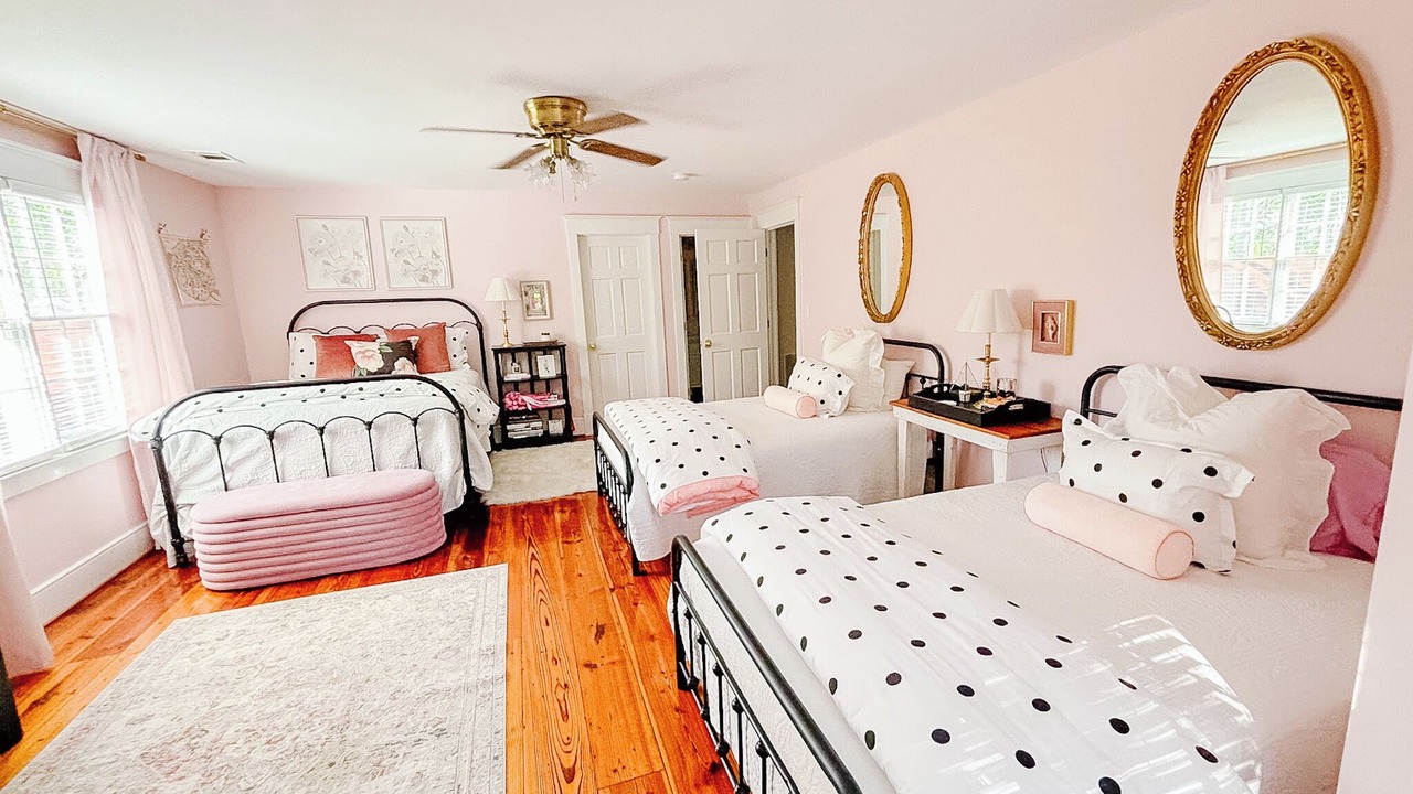 Photo of Bedroom in Evans
