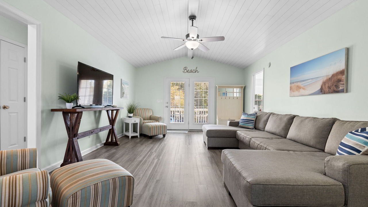 Photo of Livingroom in Tranquil Harbour