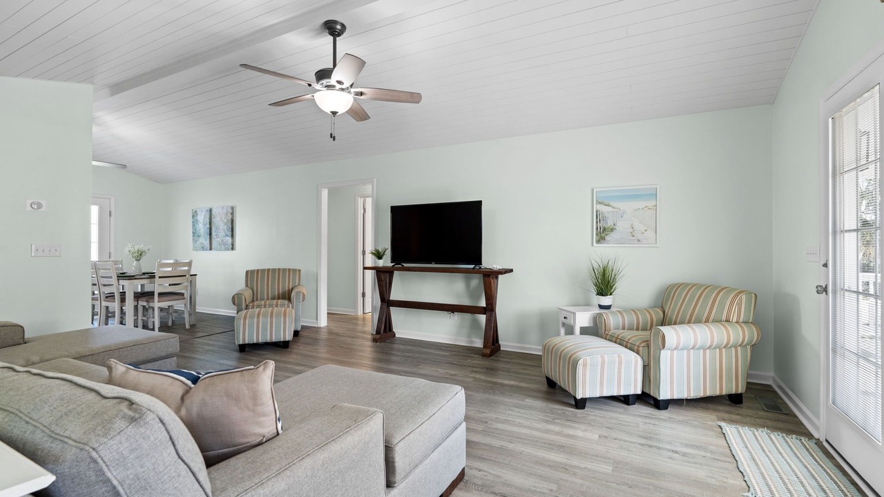 Photo of Livingroom in Tranquil Harbour