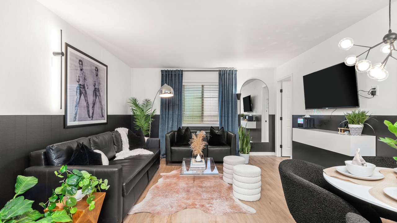 Photo of Livingroom in Melrose
