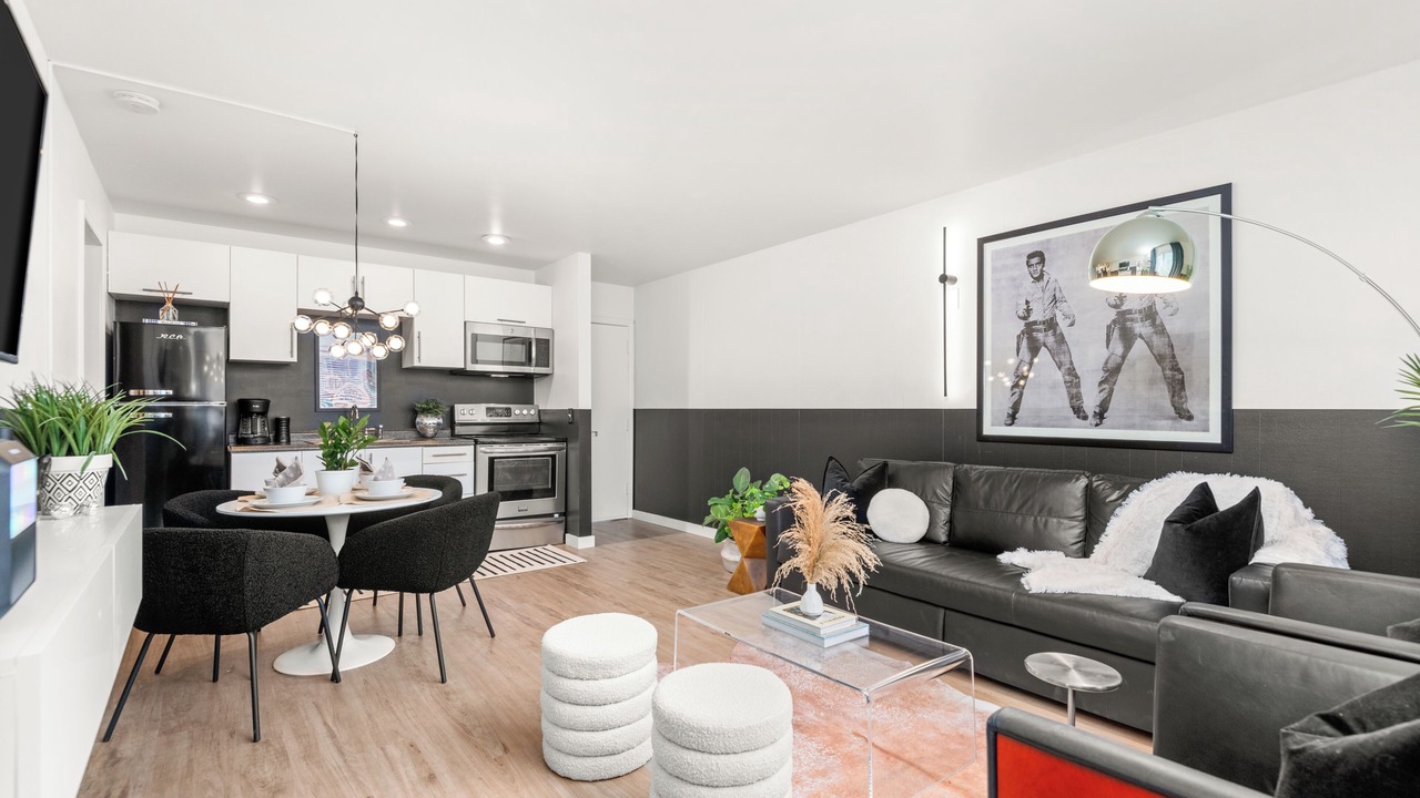 Photo of Livingroom in Melrose