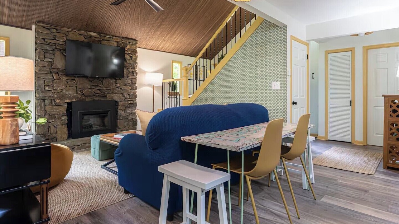 Photo of Livingroom in Fletcher