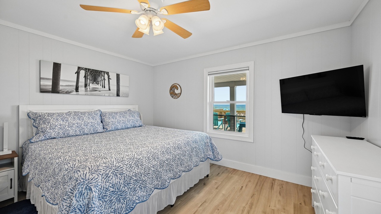 Photo of Bedroom in Topsail Beach