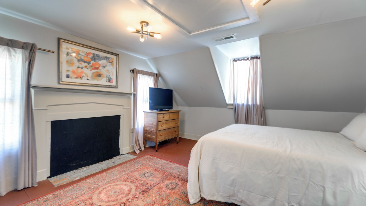 Photo of Bedroom in New Bern