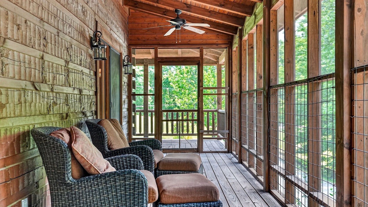 Photo of Patio Balcony in Smithville