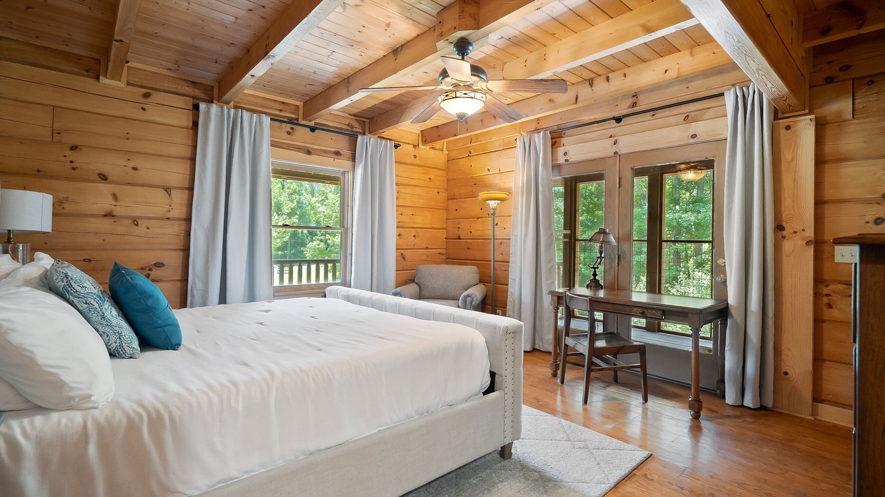 Photo of Bedroom in Smithville