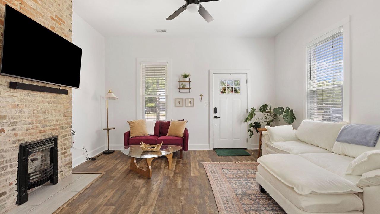 Photo of Livingroom in Huntsville