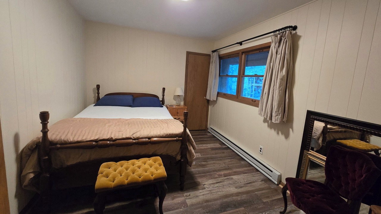 Photo of Bedroom in Zionville
