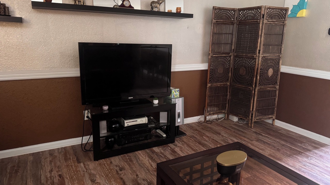 Photo of Livingroom in Southeast Raleigh