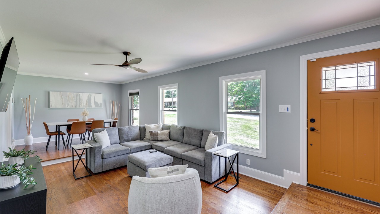 Photo of Livingroom in Greenville