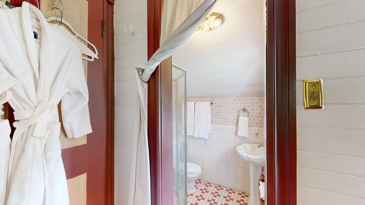 Photo of Bathroom in Weaverville