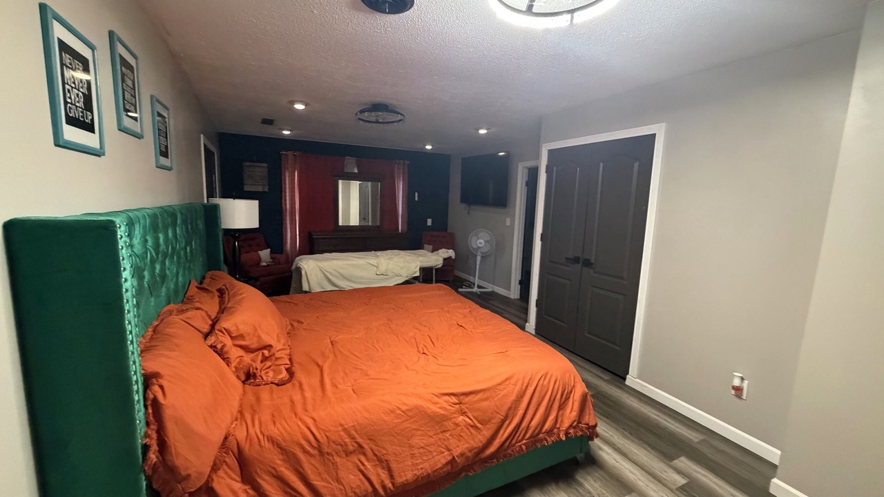 Photo of Bedroom in Muscle Shoals