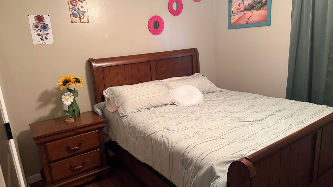 Photo of Bedroom in Muscle Shoals