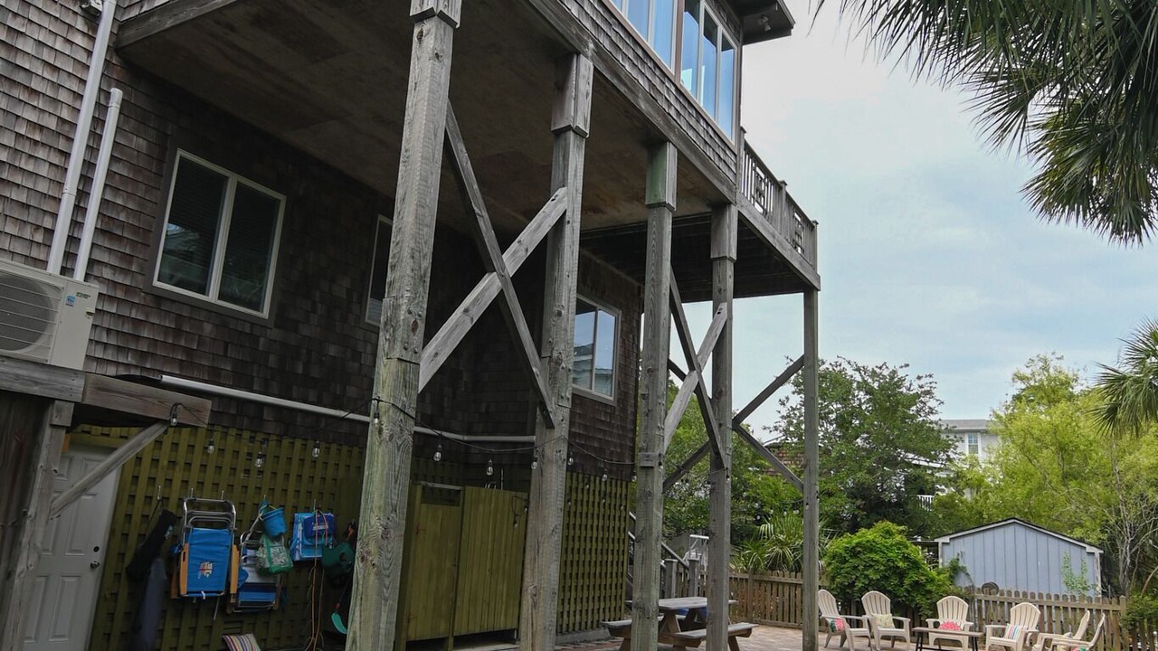 Photo of Patio Balcony in South Harbor Island