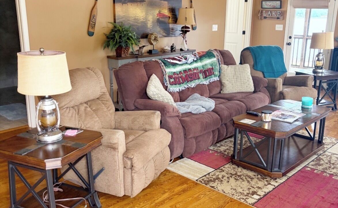 Photo of Livingroom in Pell City