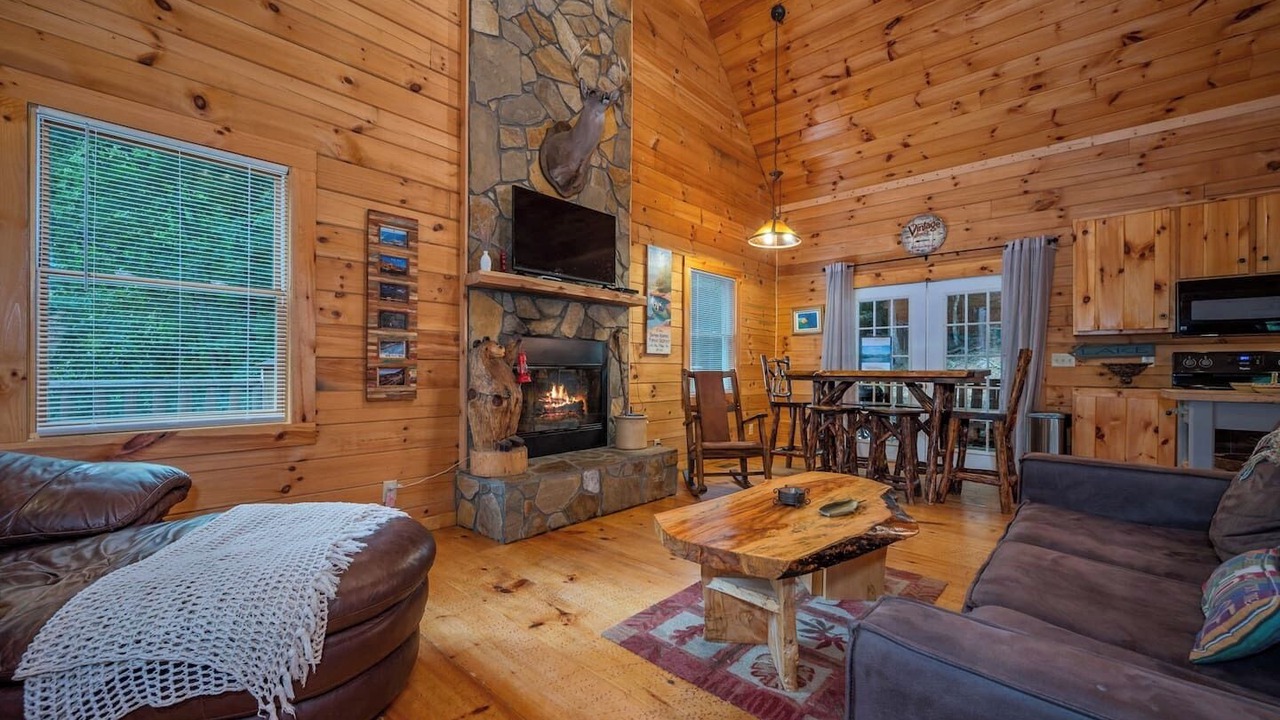 Photo of Livingroom in Lake Lure
