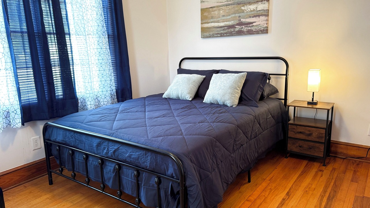 Photo of Bedroom in Southern Shops