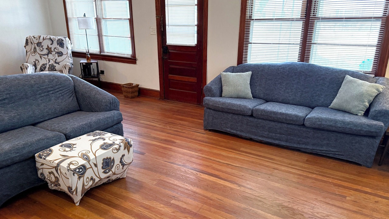 Photo of Livingroom in Southern Shops
