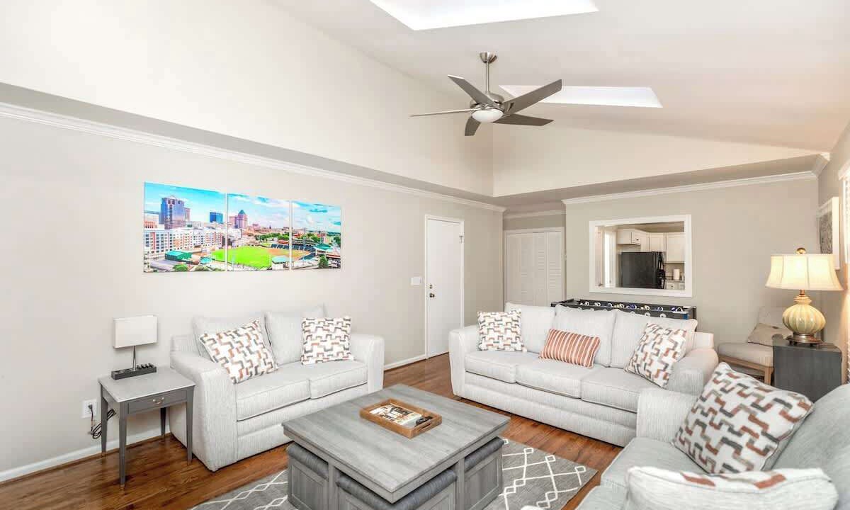 Photo of Livingroom in Greensboro
