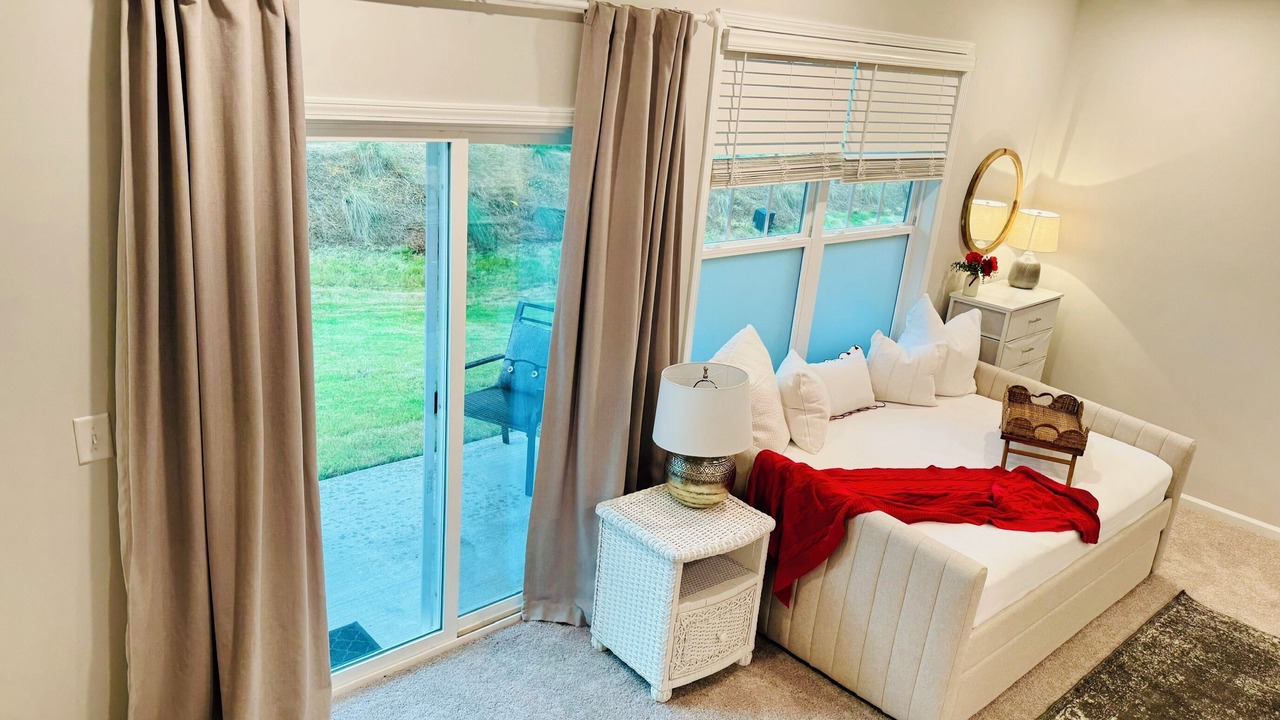 Photo of Bedroom in Apex