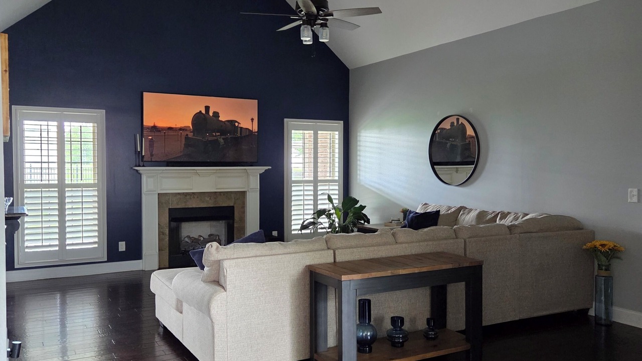 Photo of Livingroom in Clarksville