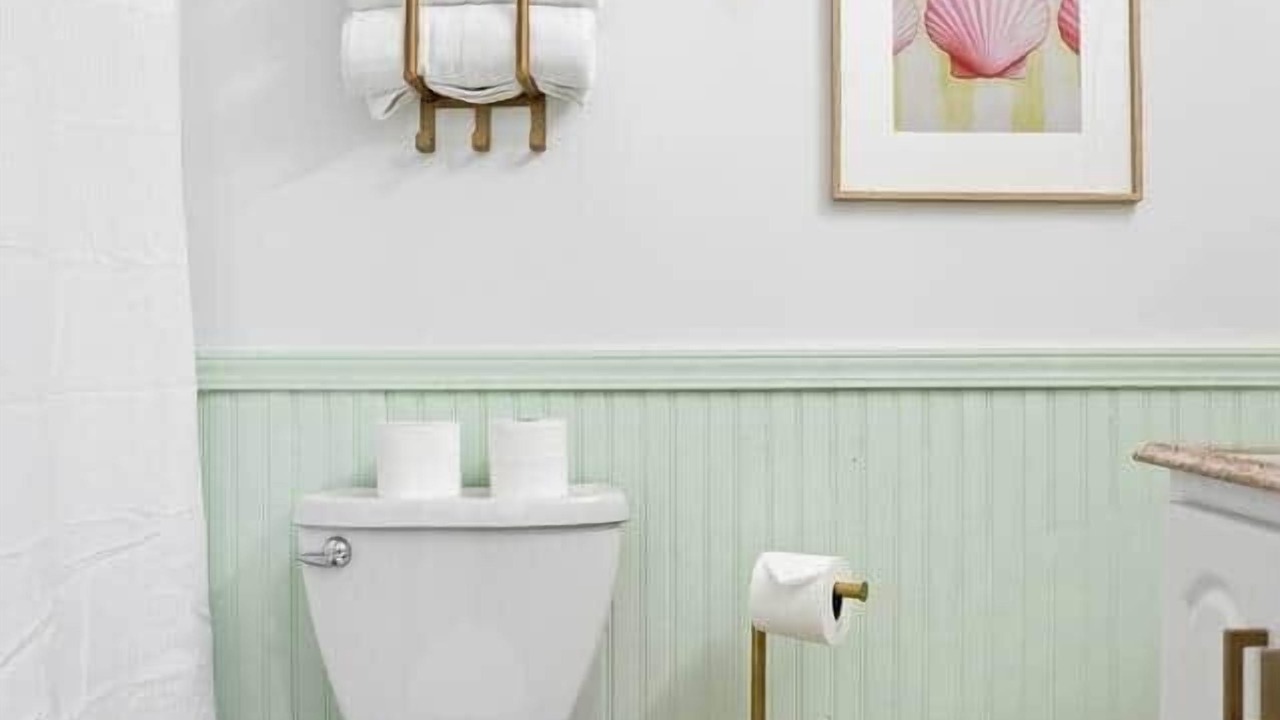Photo of Bathroom in Silver Lake