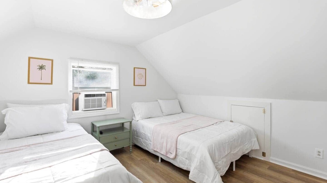 Photo of Bedroom in Silver Lake