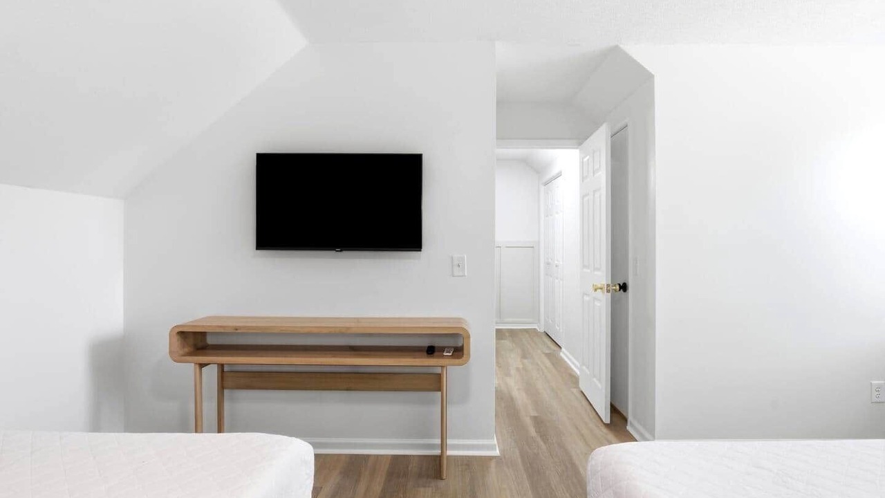 Photo of Bedroom in Silver Lake