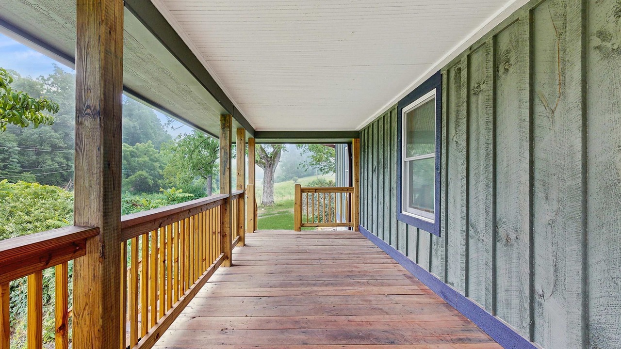 Photo of Patio Balcony in Horse Shoe