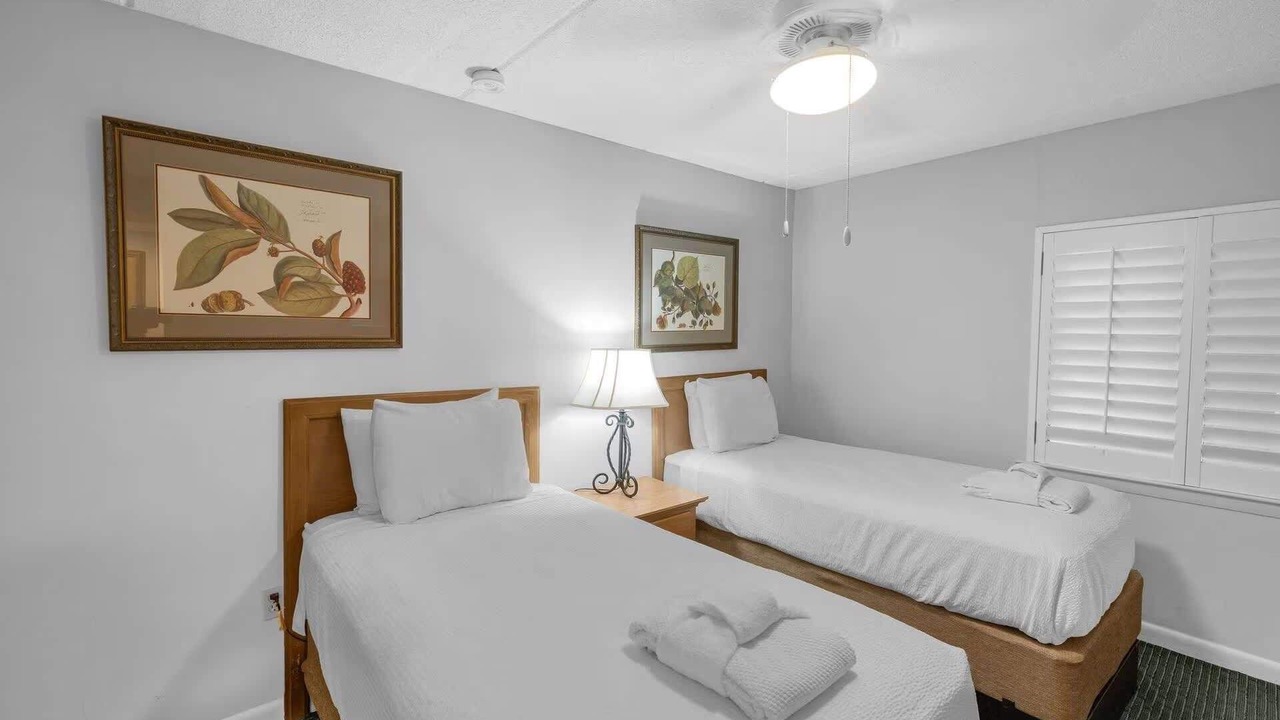 Photo of Bedroom in Folly Field
