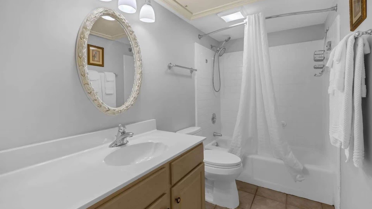 Photo of Bathroom in Folly Field