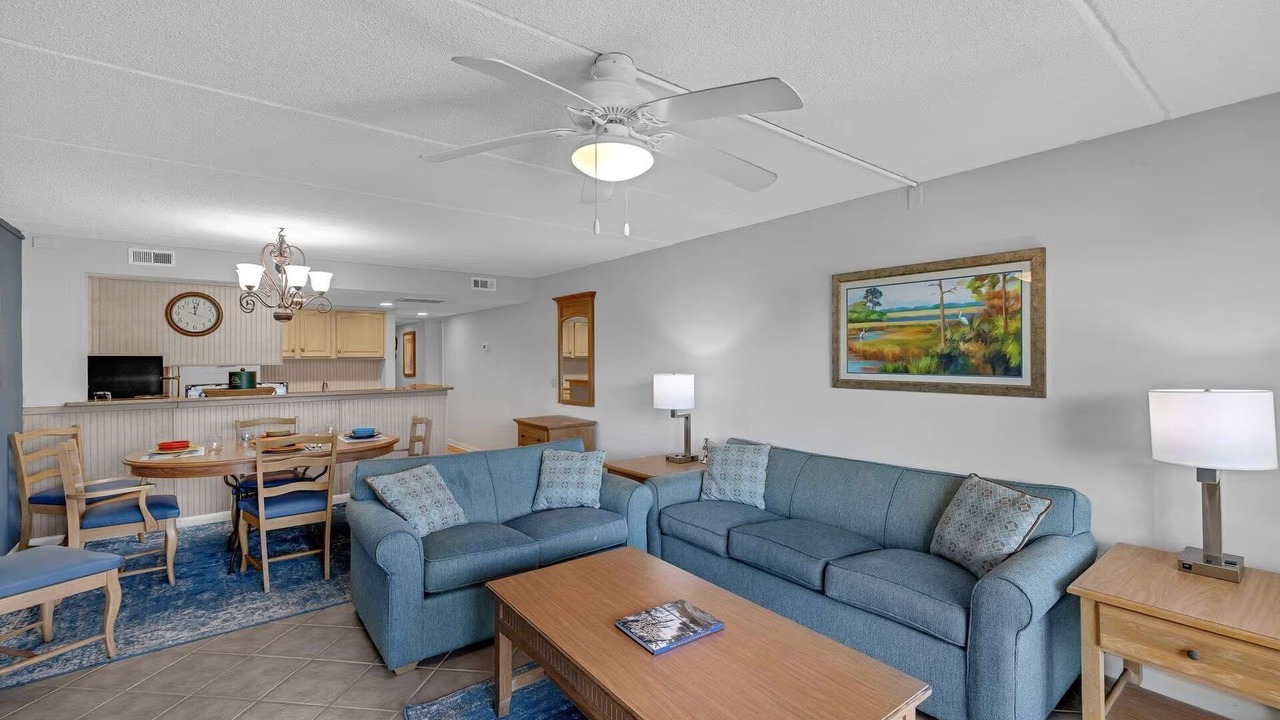 Photo of Livingroom in Folly Field