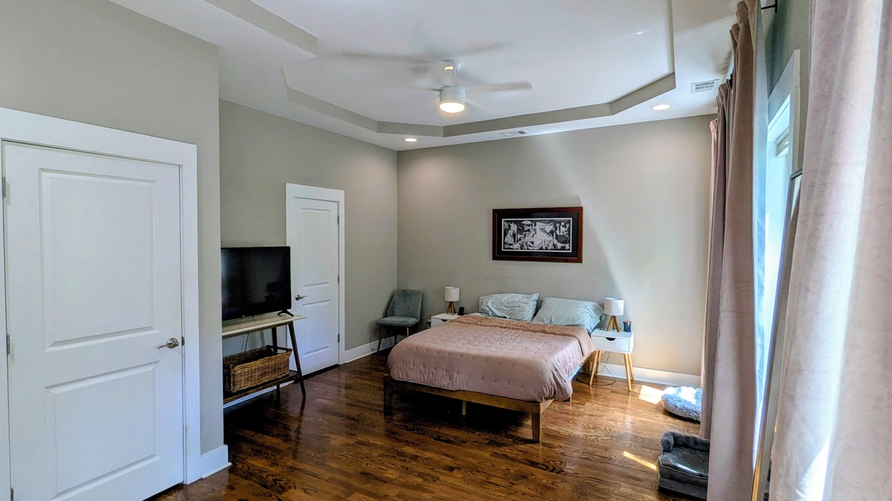 Photo of Bedroom in Inglewood