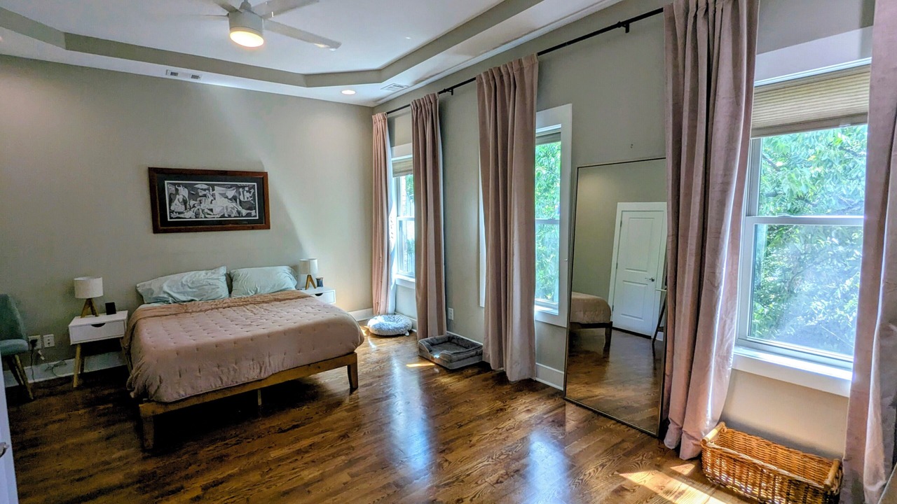 Photo of Bedroom in Inglewood