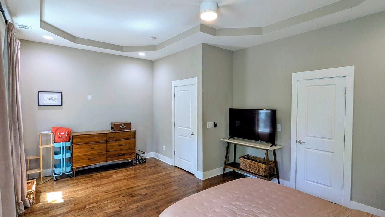 Photo of Bedroom in Inglewood