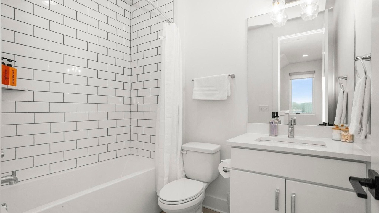 Photo of Bathroom in Eighth Avenue