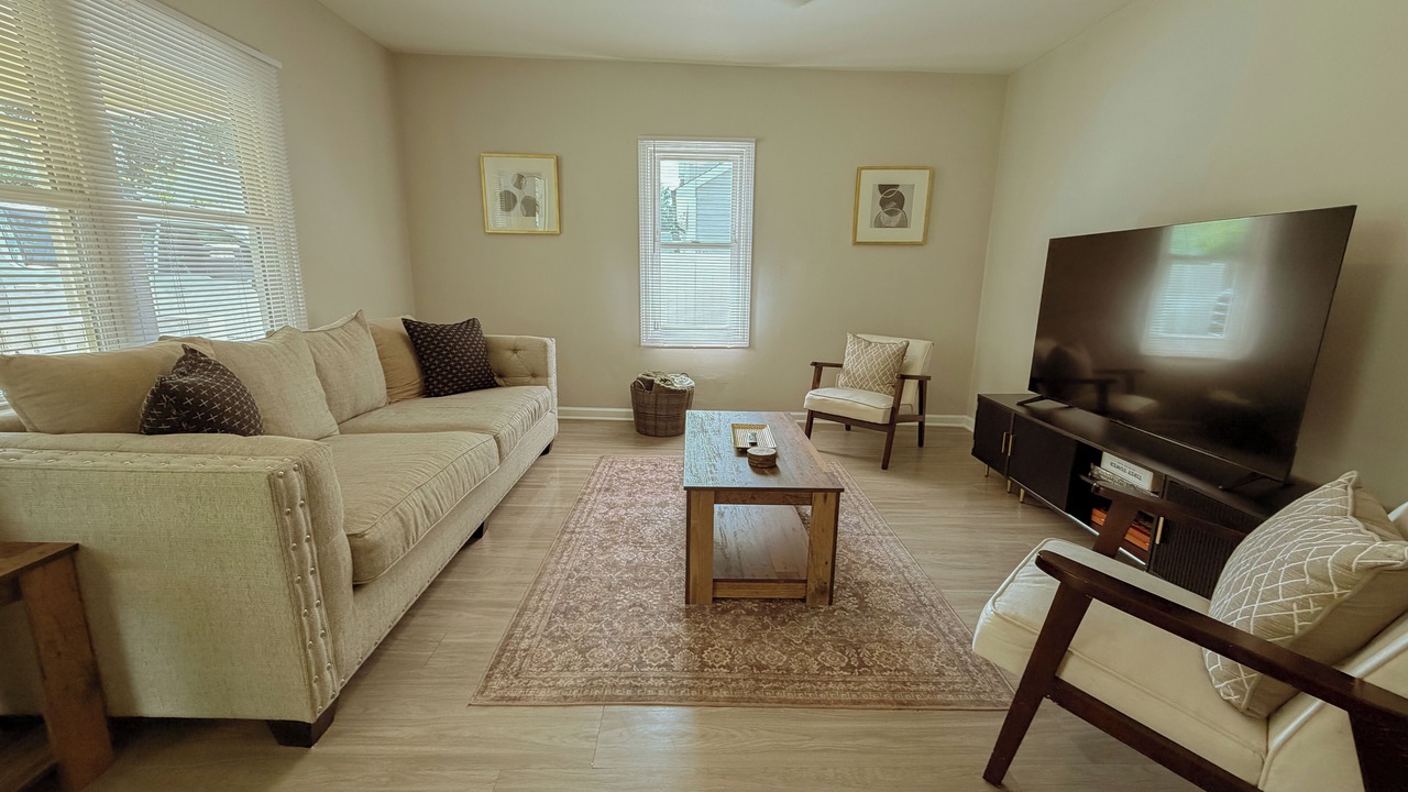 Photo of Livingroom in Paw Creek