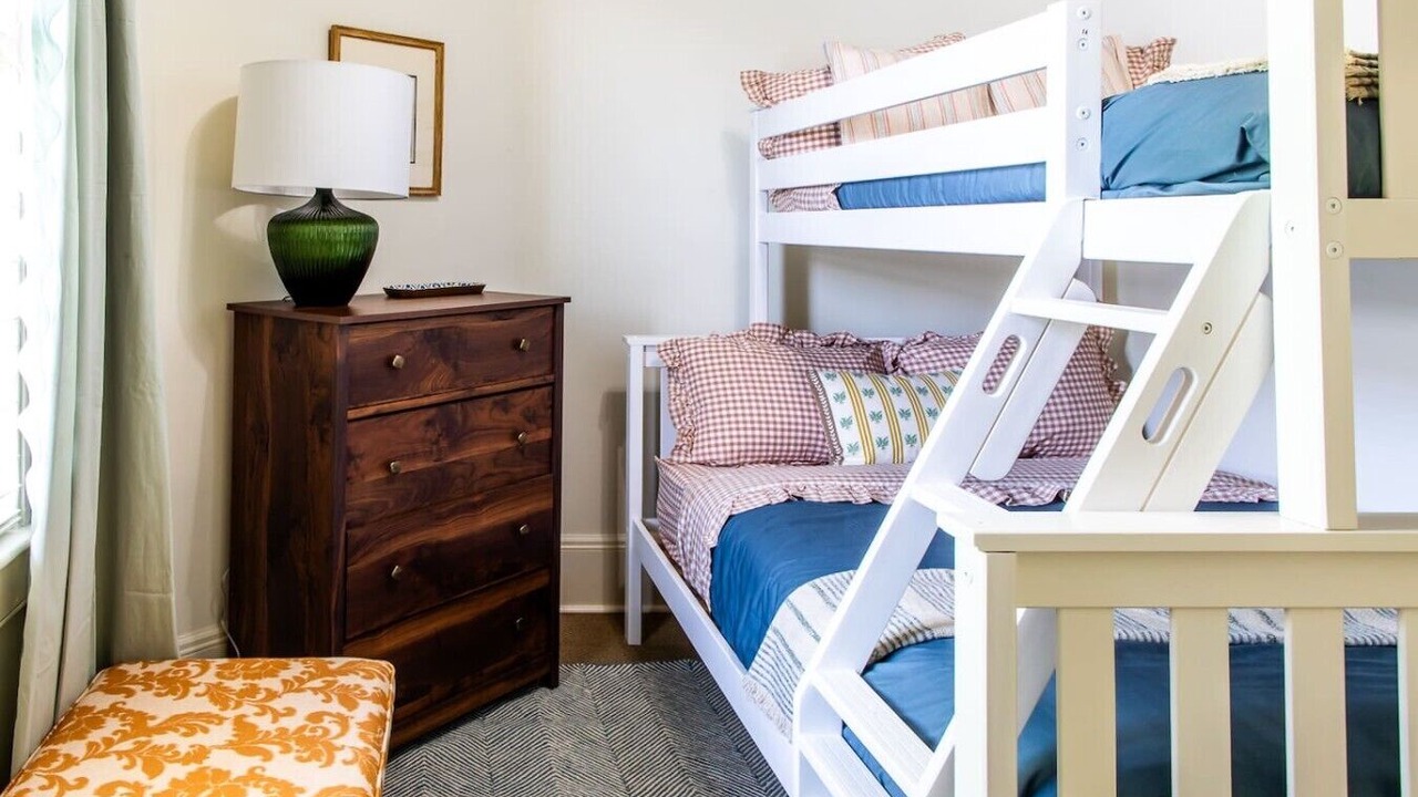 Photo of Bedroom in Thomas Square
