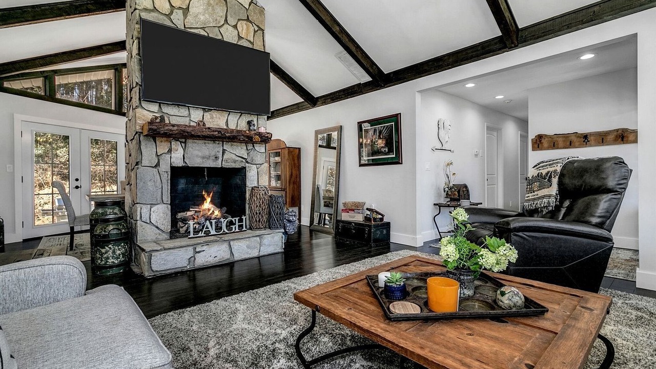 Photo of Livingroom in Vein Mountain