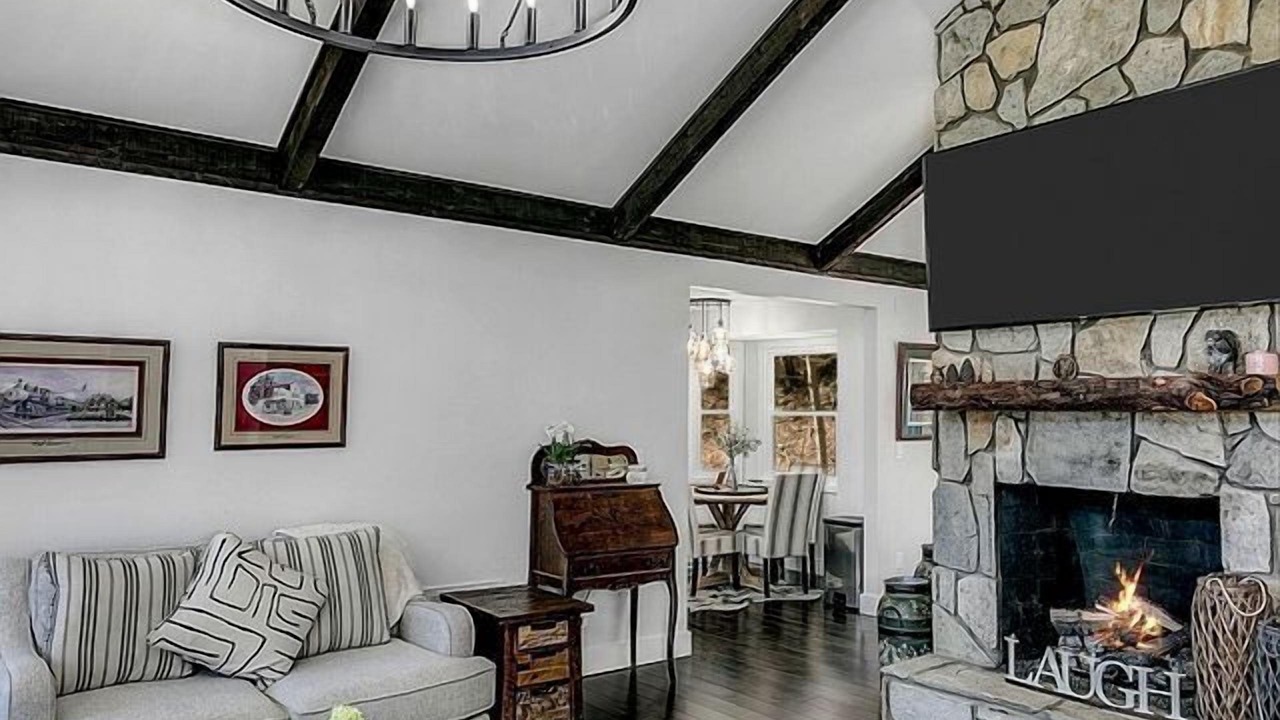 Photo of Livingroom in Vein Mountain