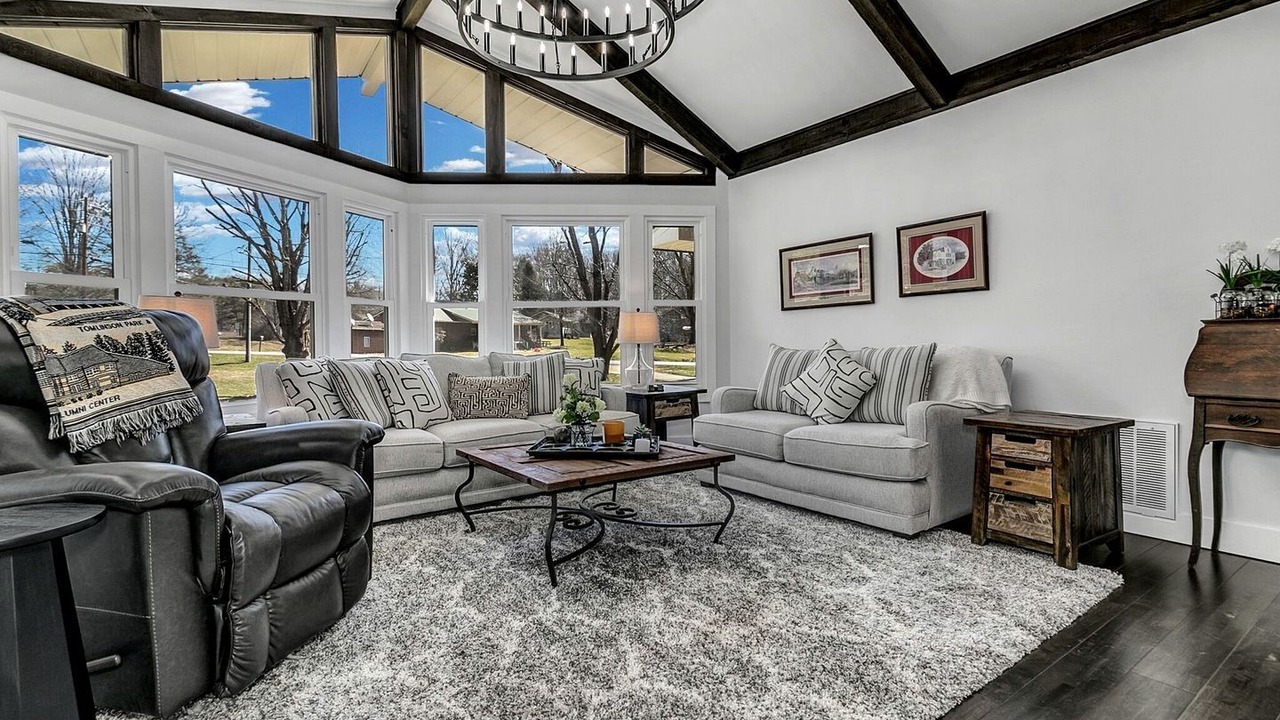 Photo of Livingroom in Vein Mountain