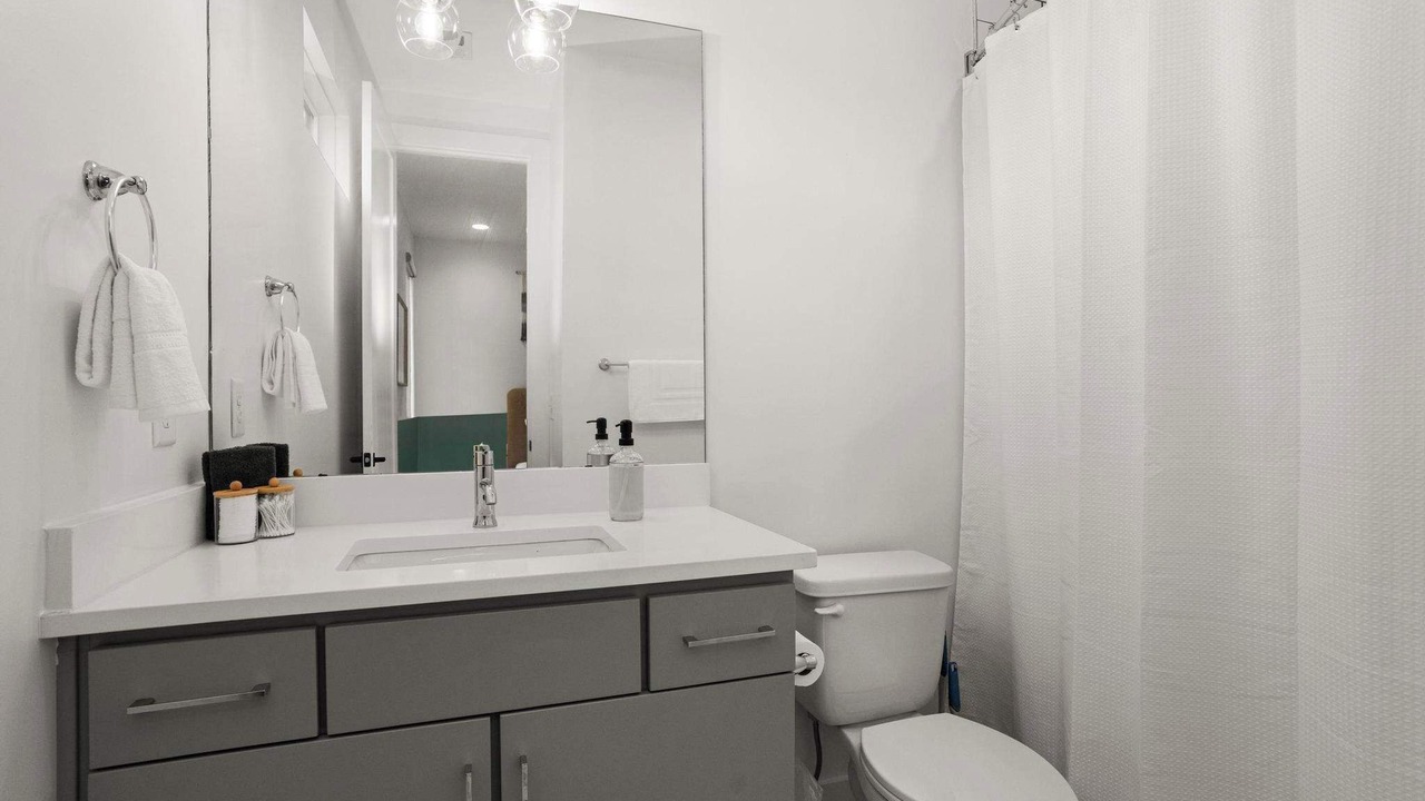 Photo of Bathroom in Eighth Avenue
