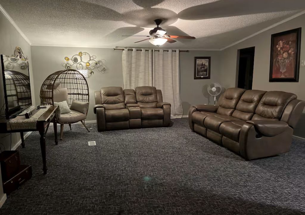 Photo of Livingroom in Trenton