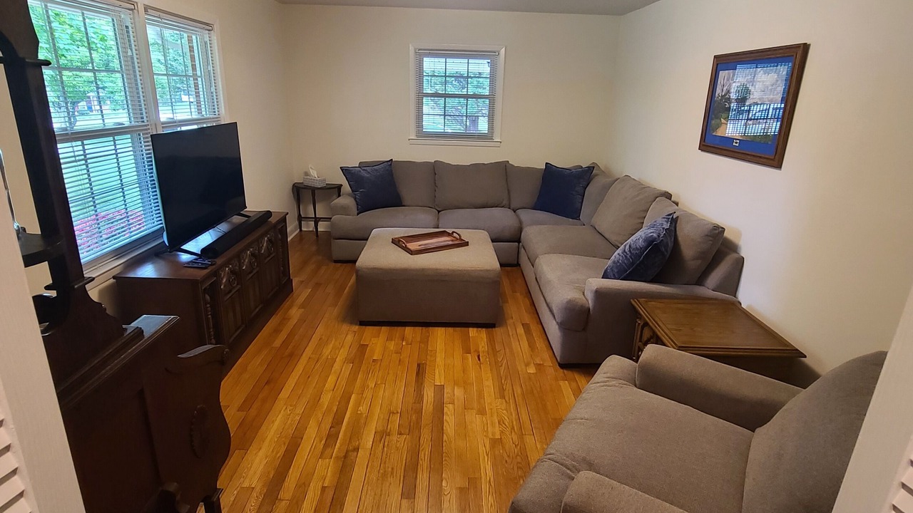 Photo of Livingroom in Pilot Mountain