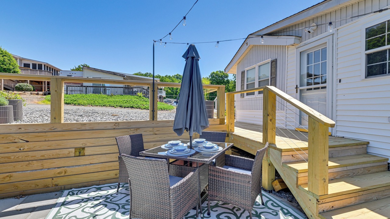Photo of Outdoor in New London