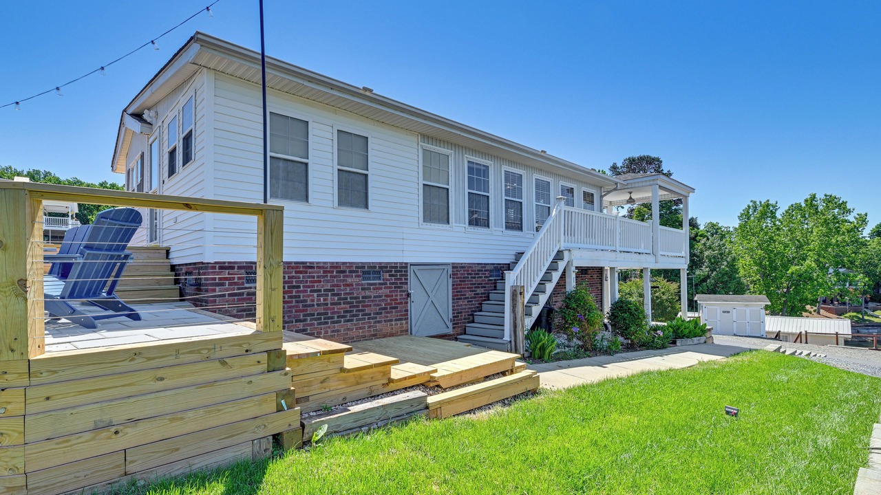 Photo of Outdoor in New London