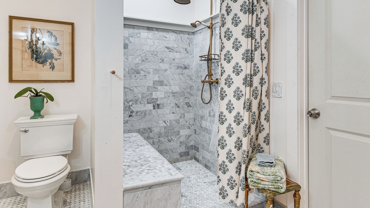 Photo of Bathroom in Lynn