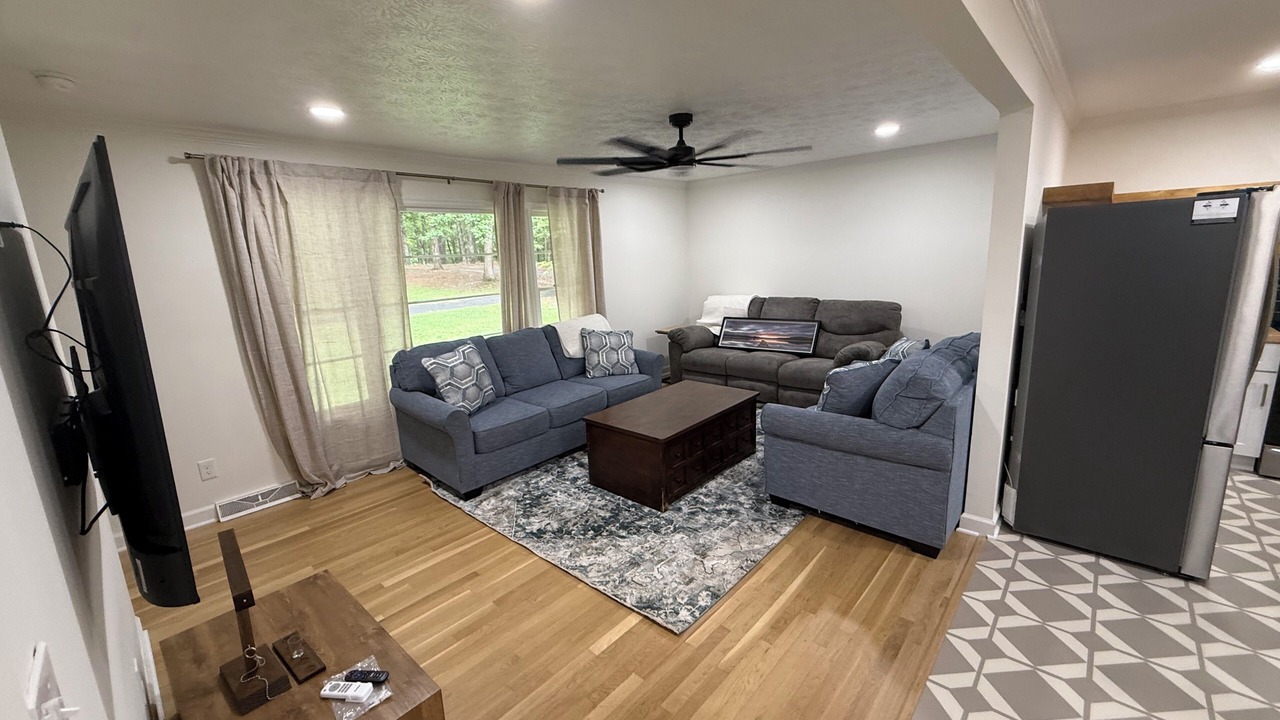 Photo of Livingroom in Clarksville